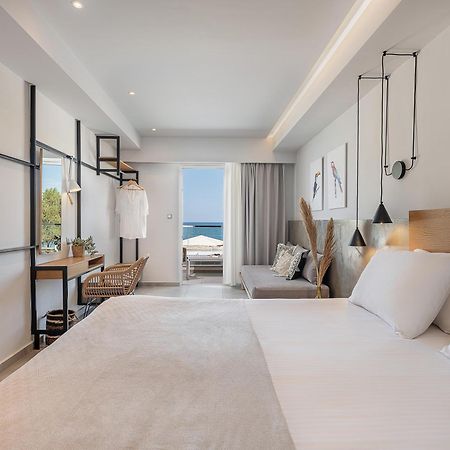 Agia Marina Alexia Beach Hotel מראה חיצוני תמונה