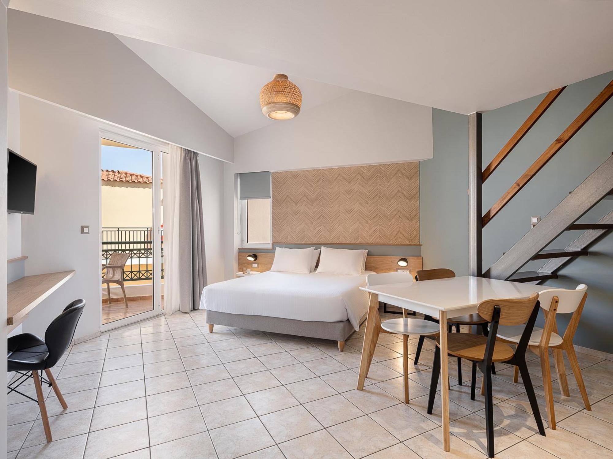 Agia Marina Alexia Beach Hotel מראה חיצוני תמונה