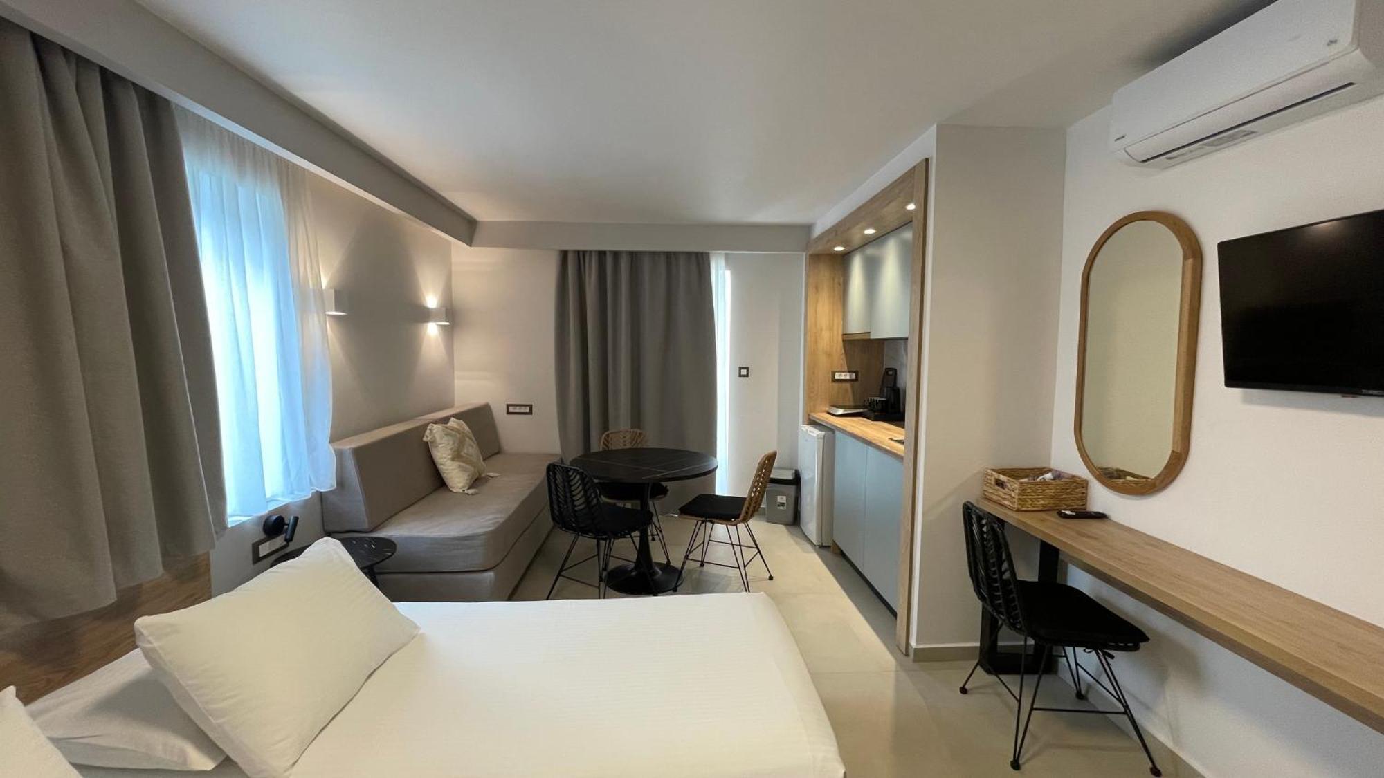 Agia Marina Alexia Beach Hotel מראה חיצוני תמונה