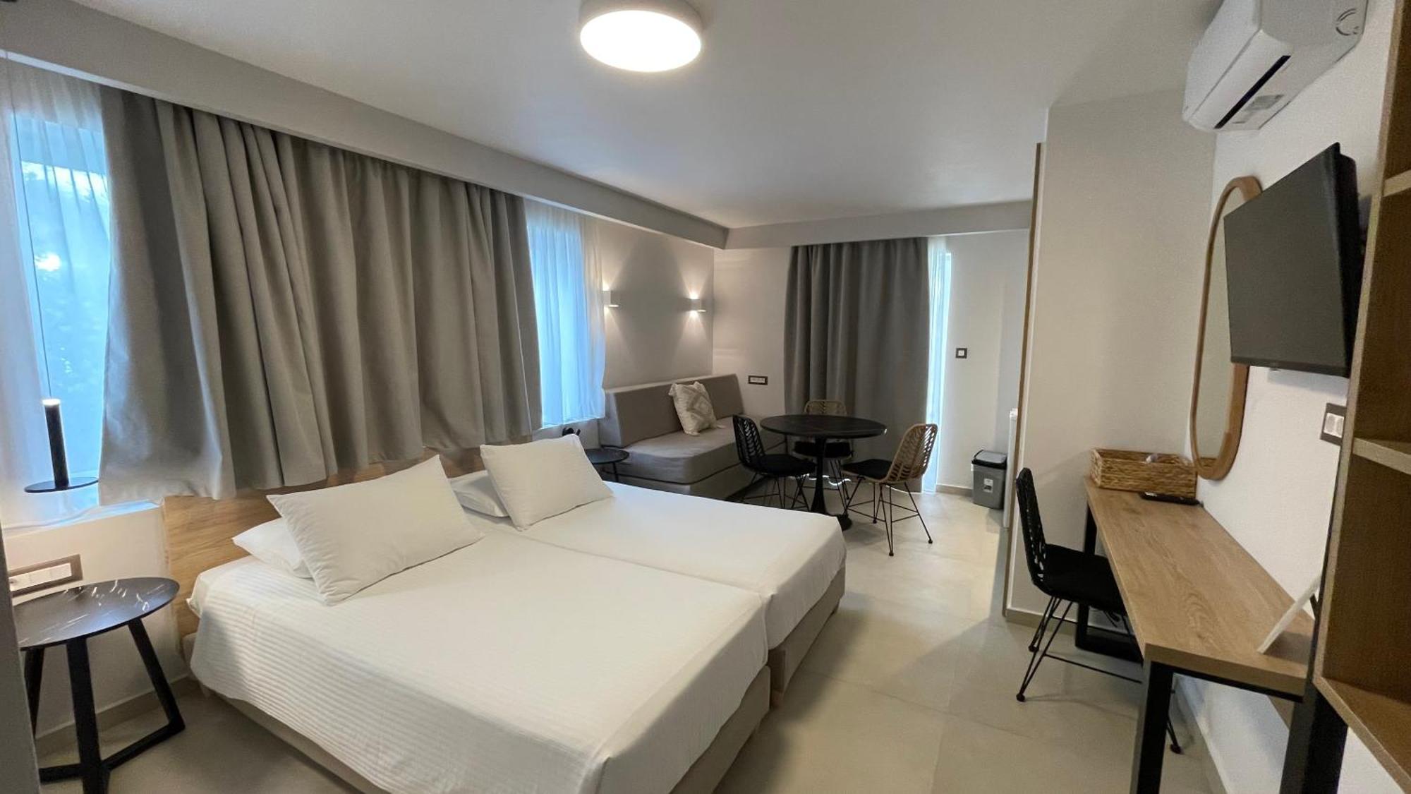 Agia Marina Alexia Beach Hotel מראה חיצוני תמונה